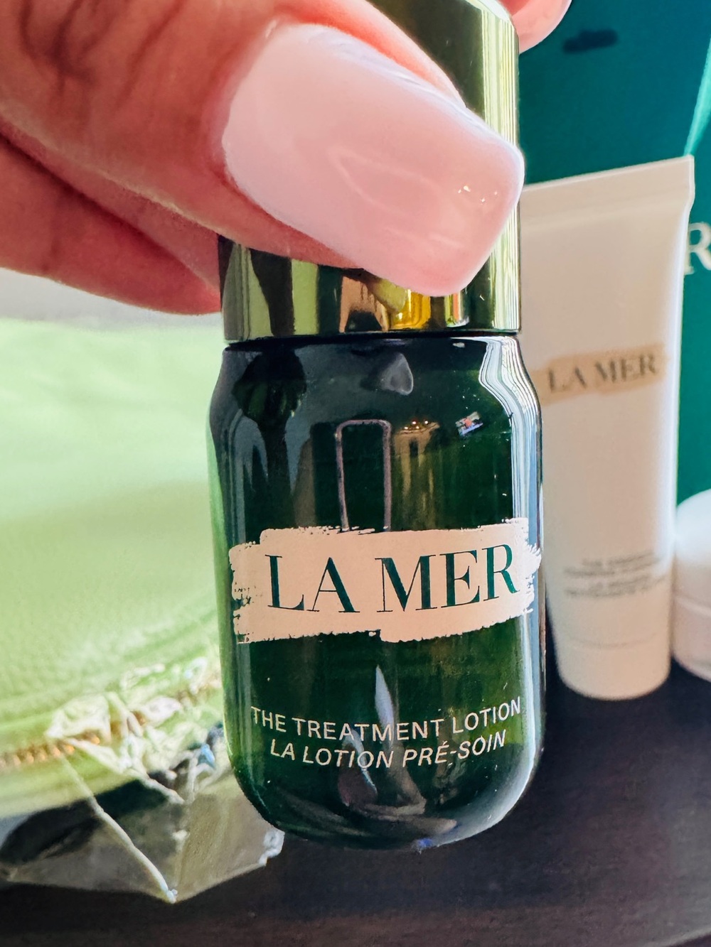 NEW!**La Mer Mini (4-Peace) Skincare Gift Set with green cosmetic Bag - Picture 3 of 9